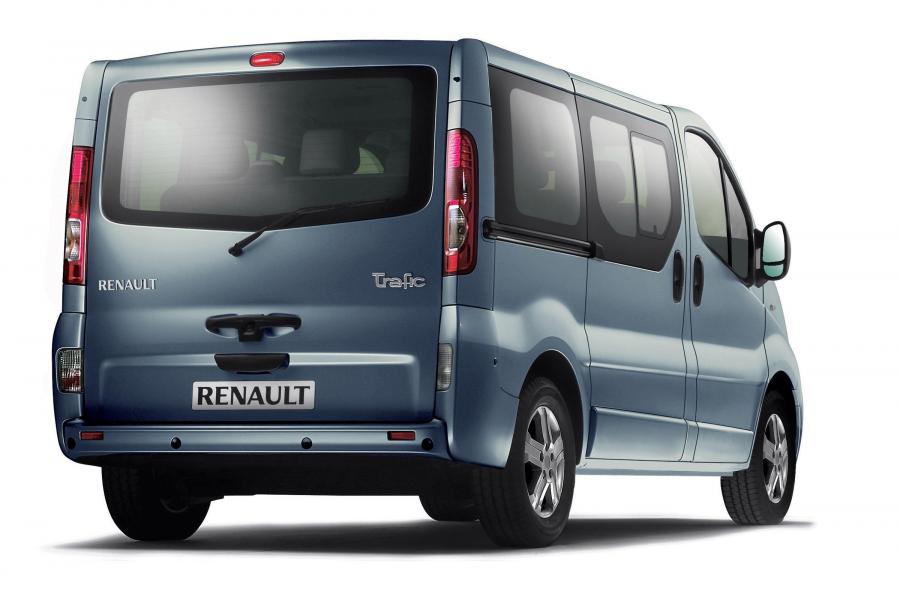  Renault Trafic Passenger Car 2006 года  (фото 11 из 23)